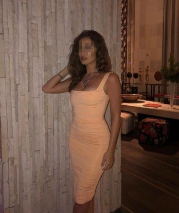 Приглашаю в гости на незабываемый отдых! Опытная и раскованная, я помогу тебе расслабиться и забыть обо всех проблемах. Я жду тебя, мой герой! 6280, 22 года